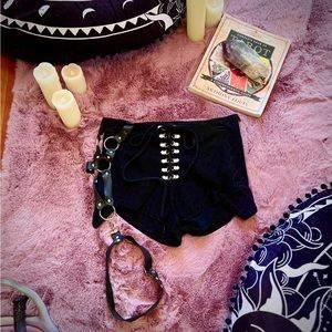 Devil Fashion 😈 Black Garter Shorts ⛓️ Size Medium